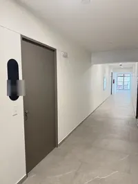Puerta del Depa 60X en el Piso 6